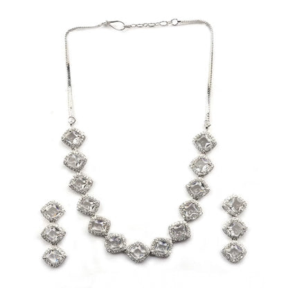 Generic Women's Brass Silver Plated Necklace set (White)
